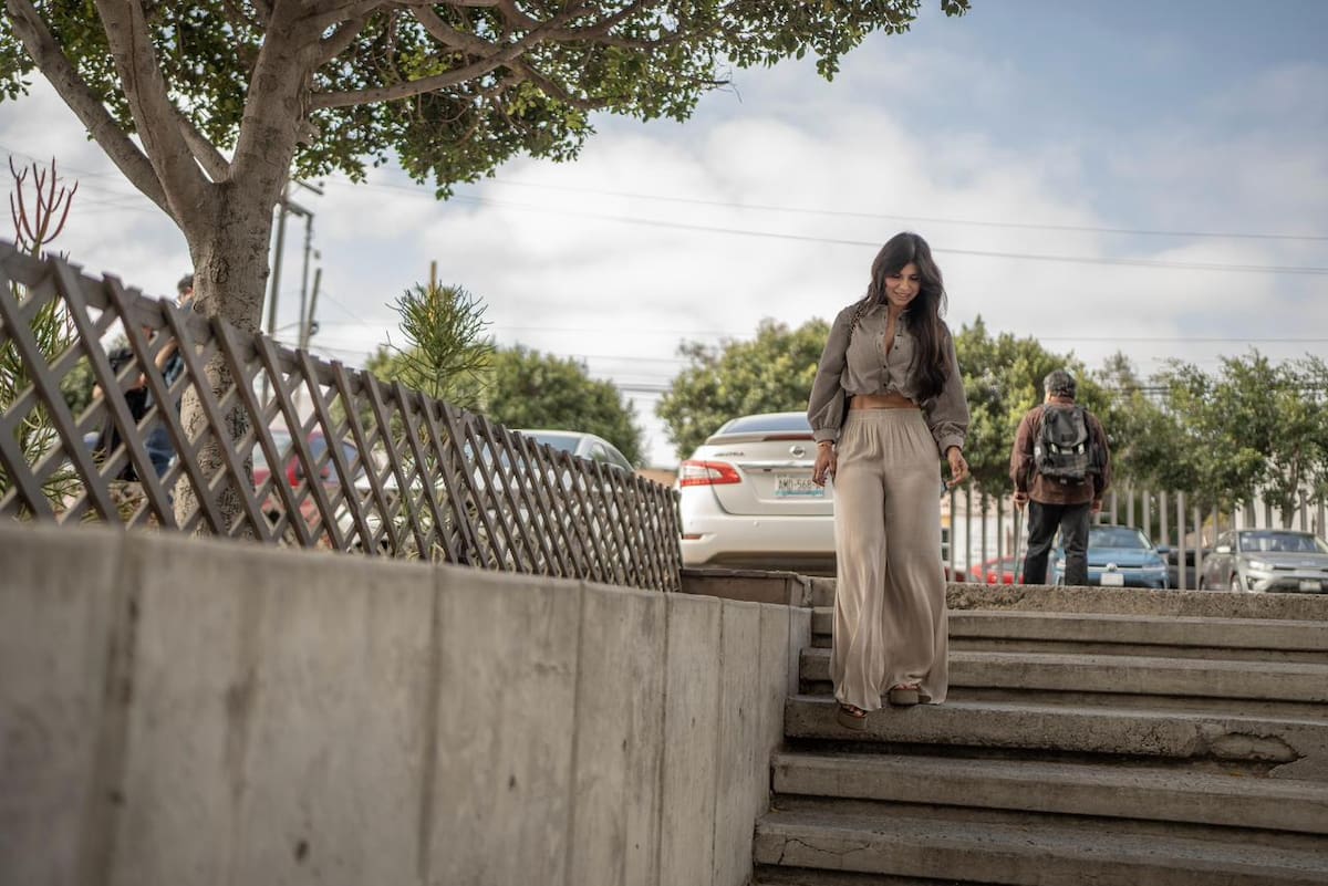 Alejandra Gaxiola acudió a una nueva audiencia familiar en Tijuana y aseguró que no ha tenido contacto con sus hijos desde hace casi dos meses. Foto: Border Zoom