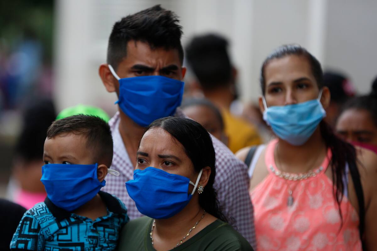 Cruz Roja entrega 46 toneladas de suministros médicos y kits de higiene en Venezuela