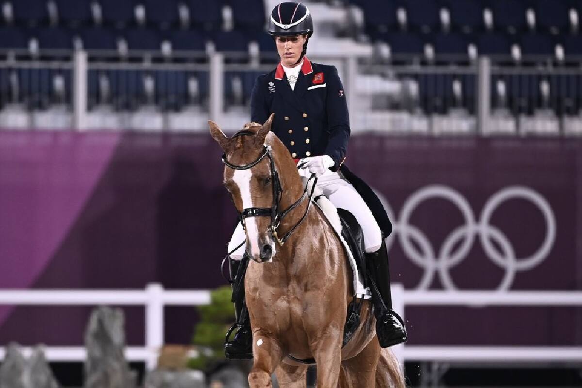 Medallista olímpica es expulsada de París 2024 por maltrato a su caballo