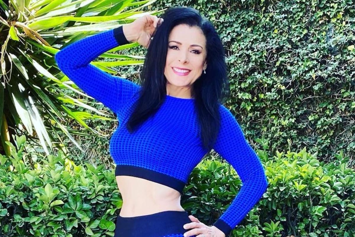 Lourdes Munguía celebra 300 mil seguidores en Instagram, presumiendo su 'cinturita'