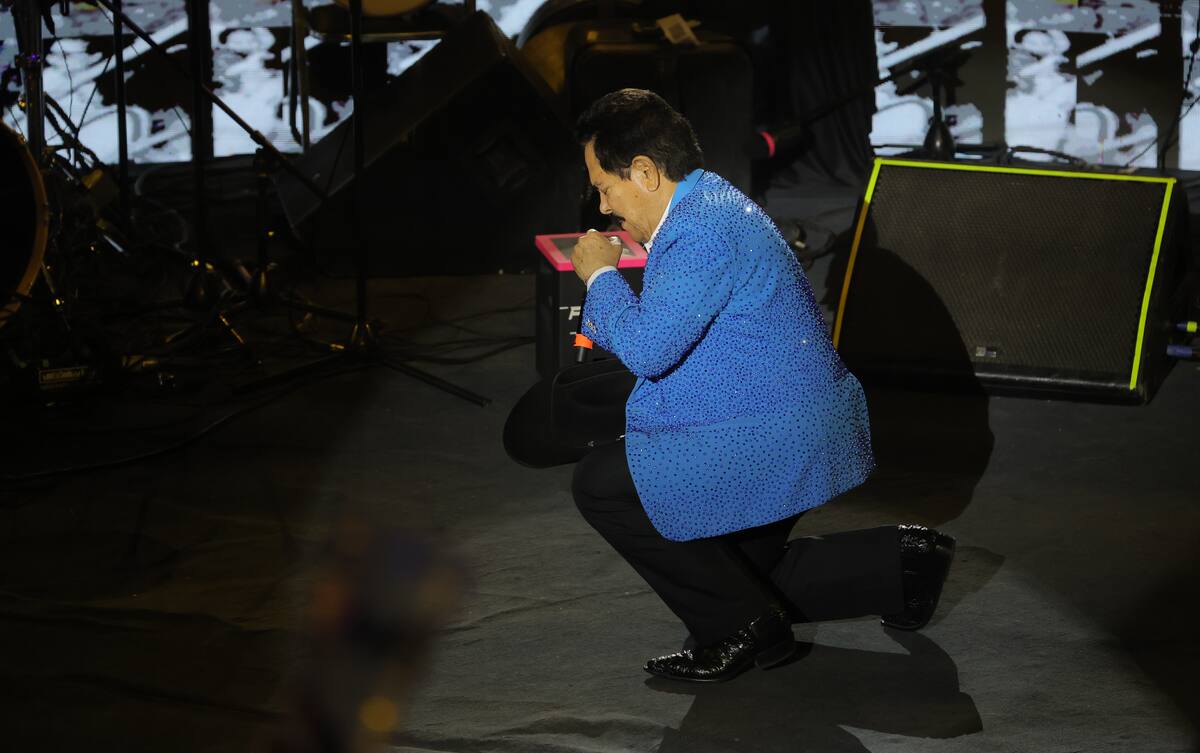 Lorenzo de Monteclaro tiene una trayectoria de  66 de ellos dedicados a la música regional mexicana. FOTO: JULIÁN ORTEGA