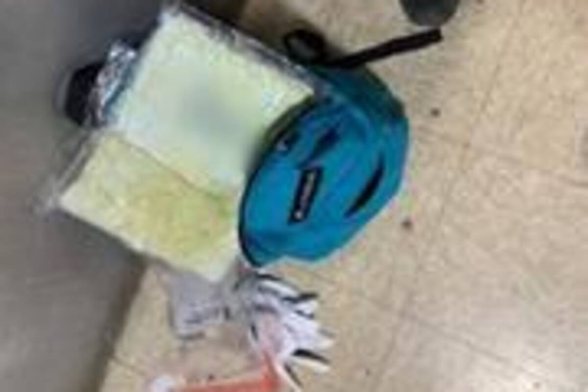 Llevaba la droga en la mochila