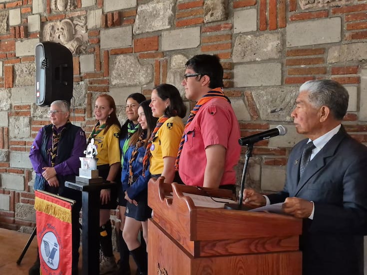 Grupo Madrugadores de Playas de Tijuana reconoce a Scouts de Baja California