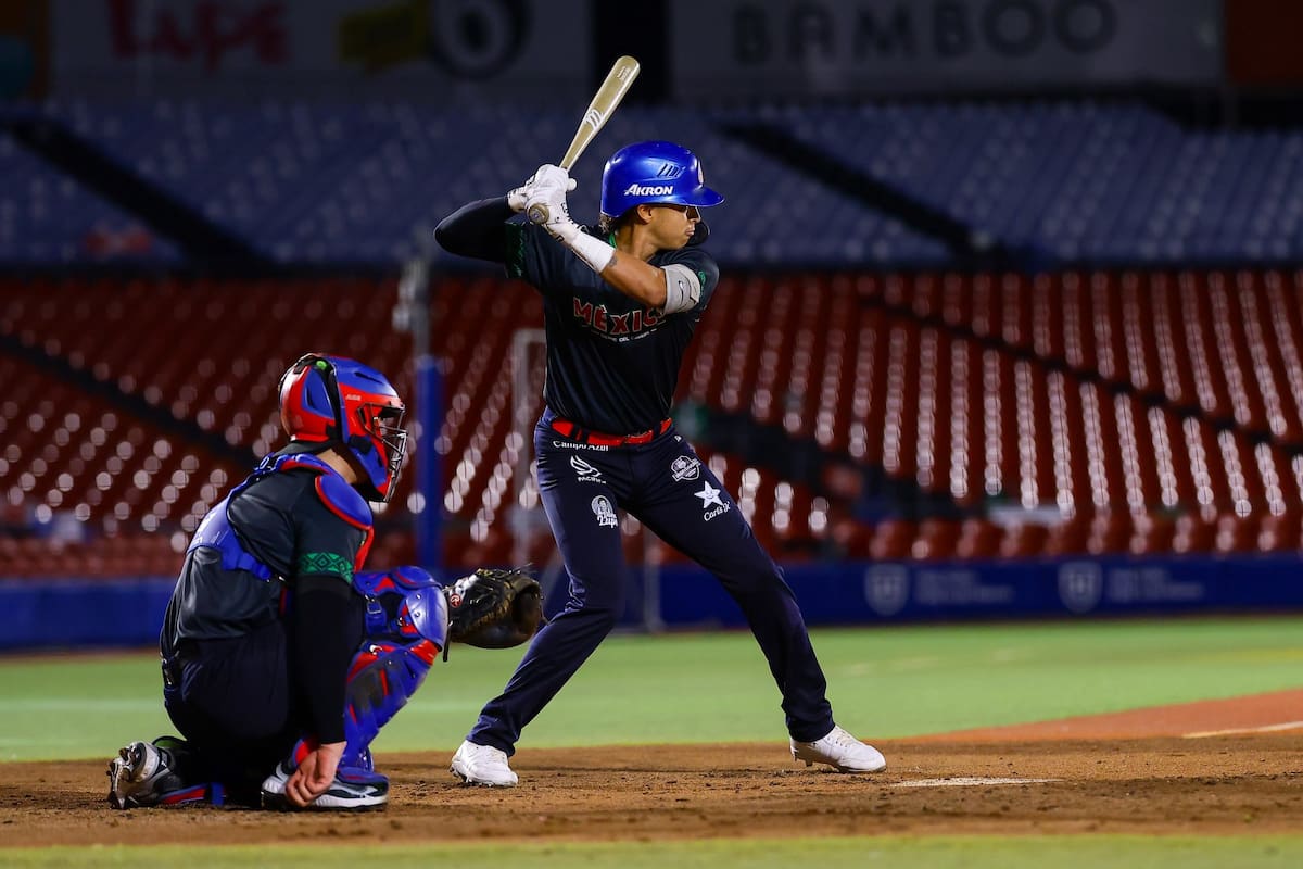 Christopher Gastelum en práctica de bateo. (Foto: Charros)