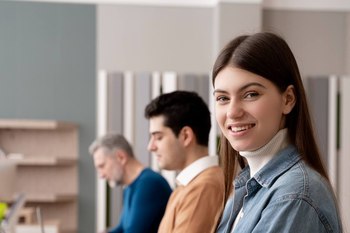 Coppel lanza vacante para el puesto de gerente con un sueldo que asciende a los 26 mil pesos mensuales.