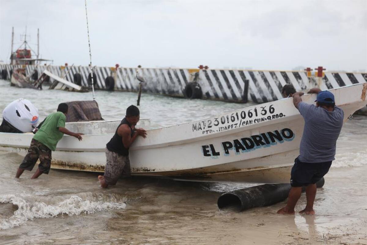 Huracán Zeta, cerca de tocar tierra en Yucatán