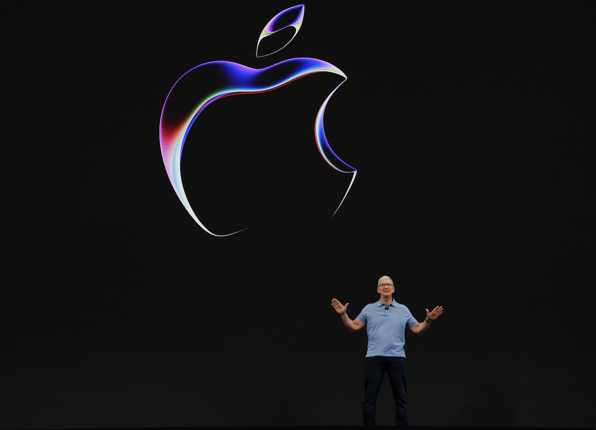 Foto del lunes del CEO de Apple, Tim Cook, en la conferencia anual de APple en Cupertino, California
Jun 5, 2023. REUTERS/Loren Elliott