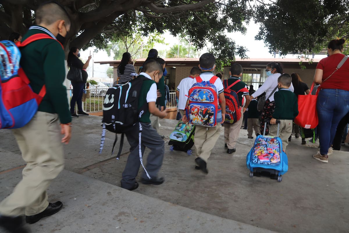 Buscan habilitar en Zona Este más salones de clases