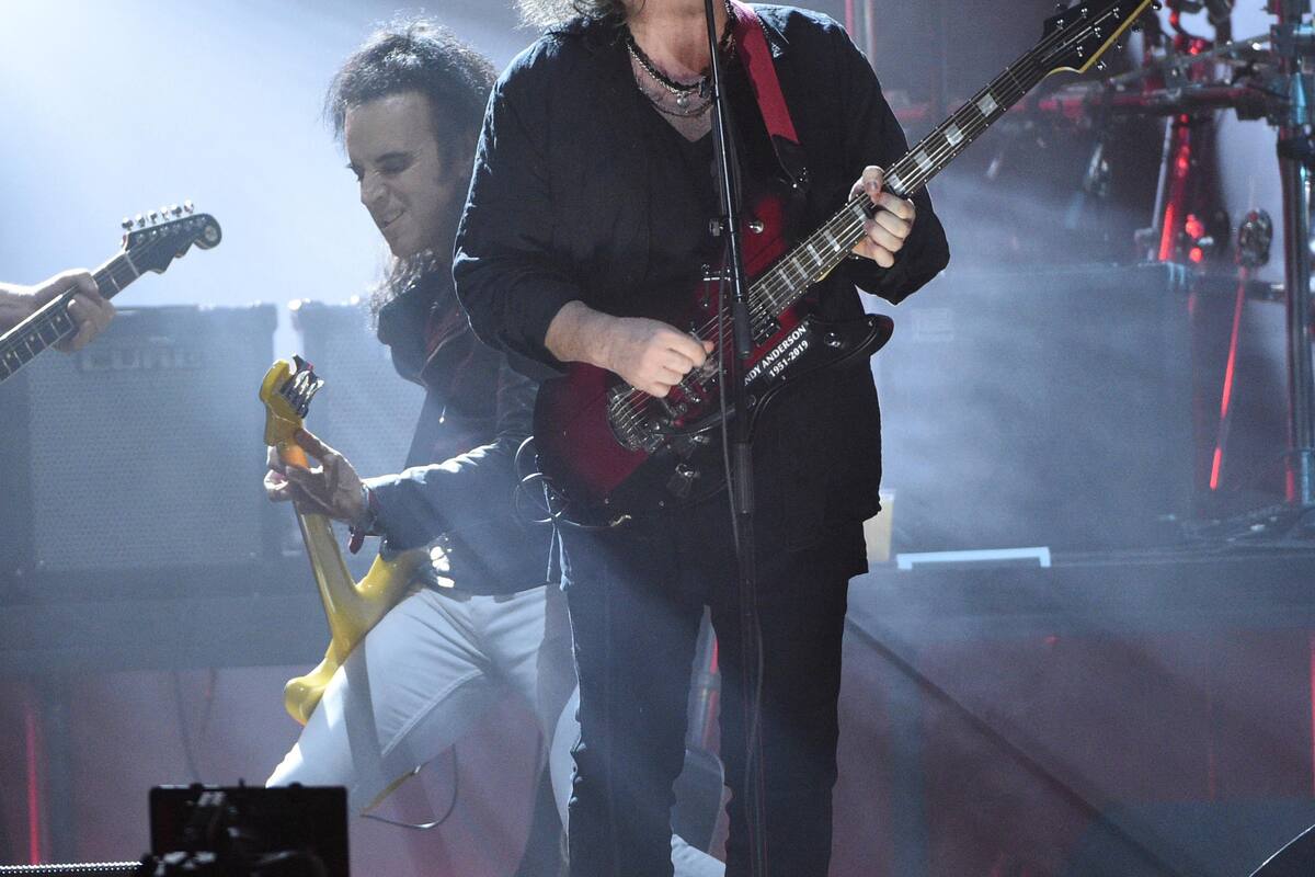 Robert Smith, líder de la banda "The Cure", cumple 62 años y así lo felicitaron sus fans en Twitter