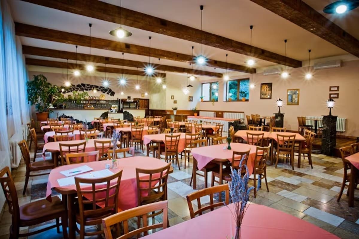 Apagones cuestan casi medio millón en pérdidas a restaurantes
