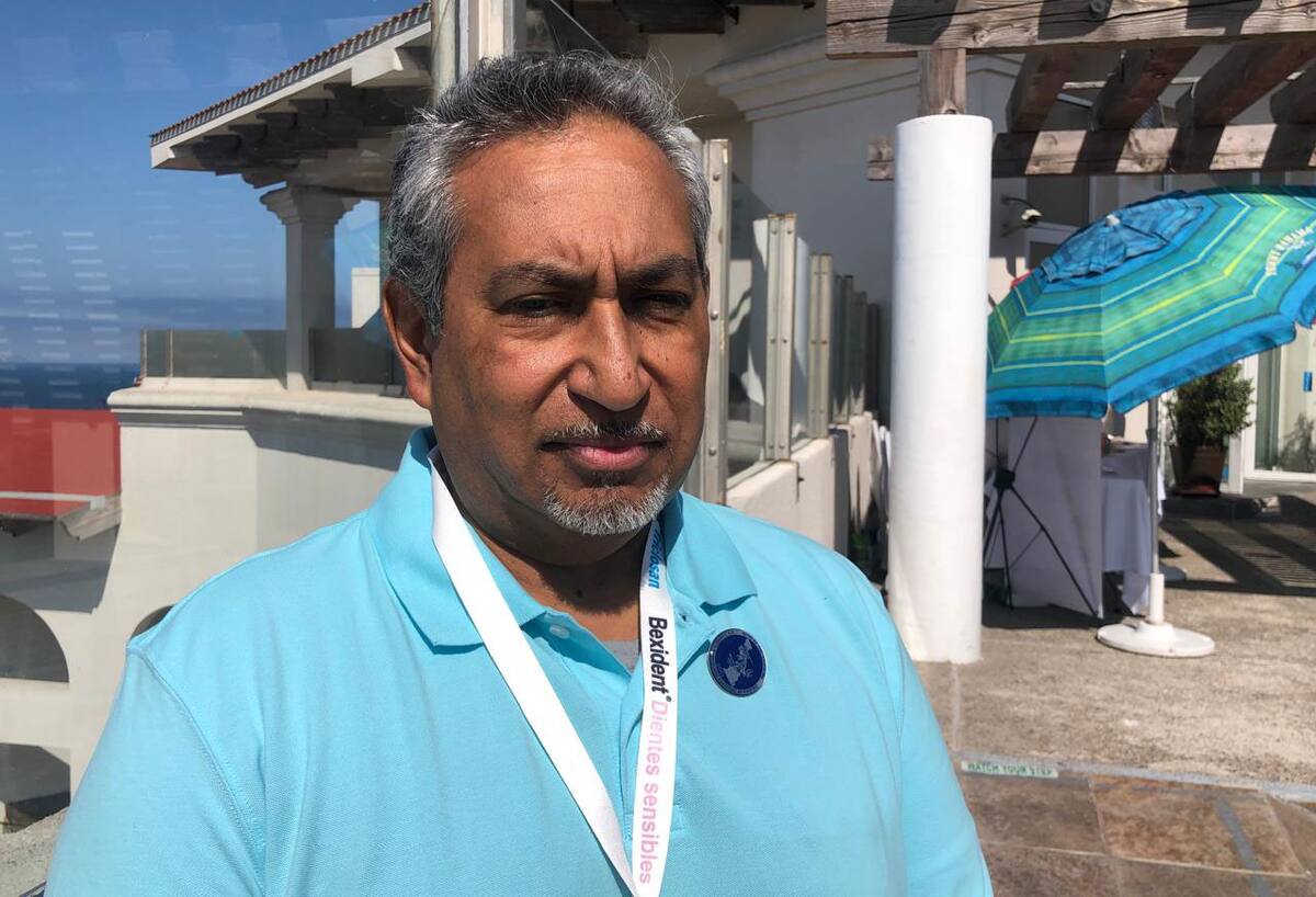 Carlos Alejandro Sifuentes Hernández, presidente del Colegio de Dentistas de Rosarito.