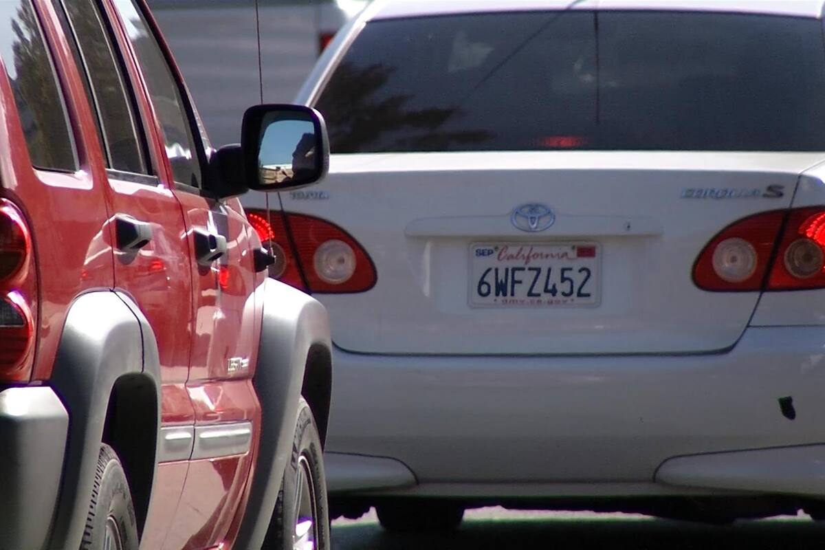 Autos chocolate: Sexenio cerrará con legalización de 2.5 millones de autos