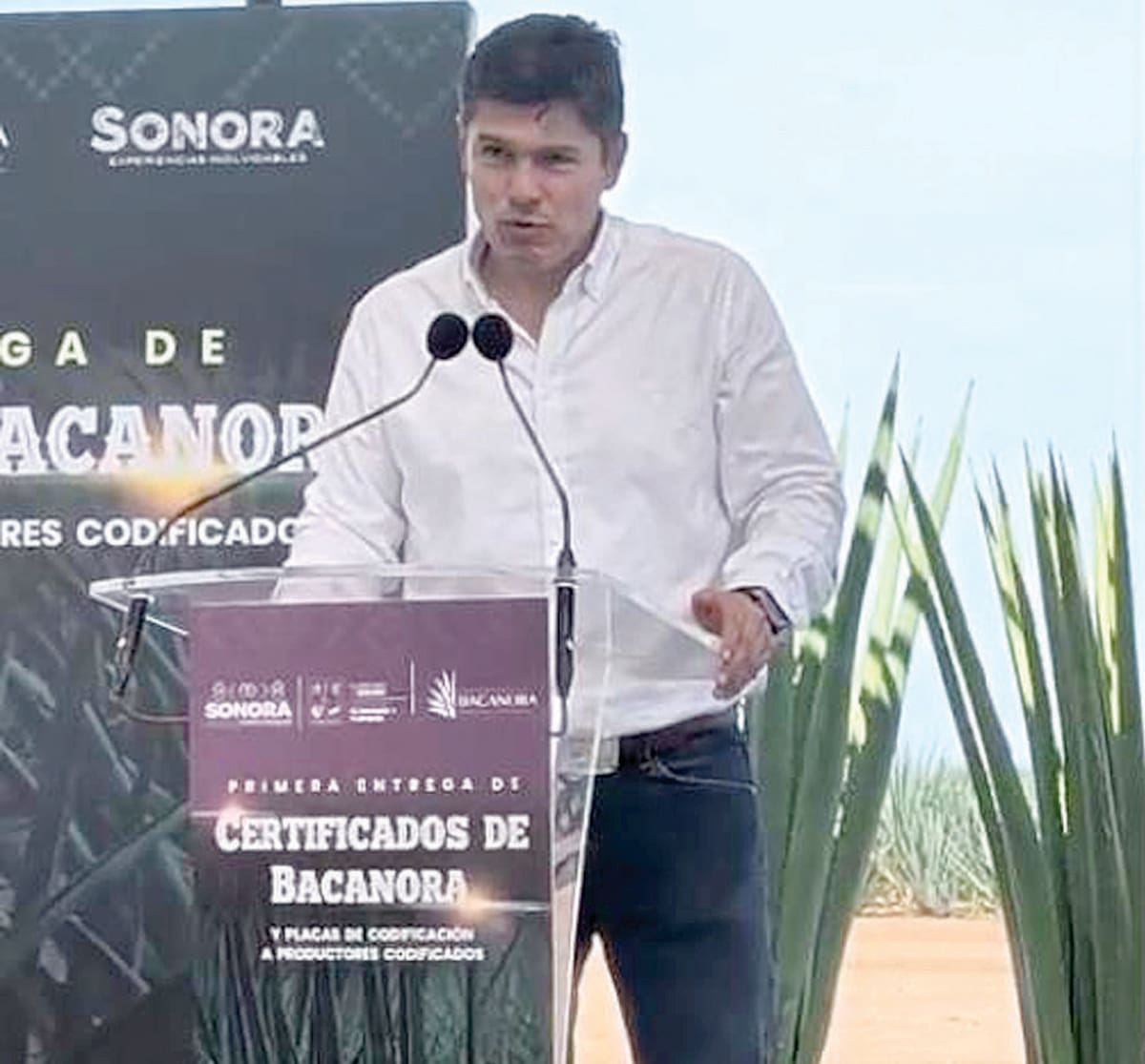 Alejandro Camou dirige un mensaje durante el evento.