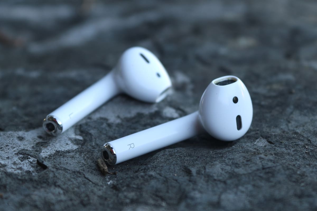Apple: Podrían desarrollar AirPods que monitorean la temperatura del usuario