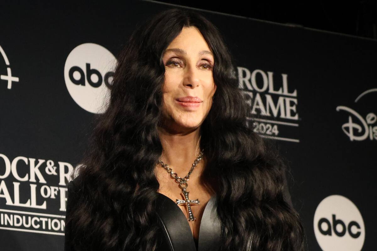 Cher revela que consideró el suicidio durante su matrimonio con Sonny Bono