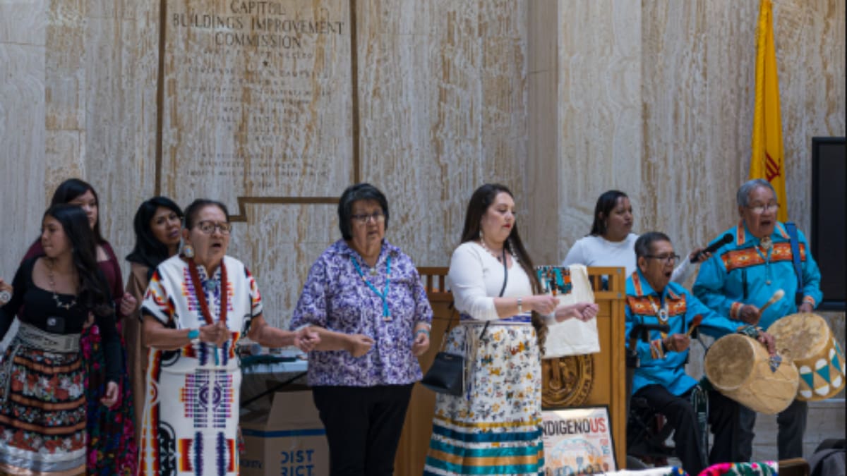 Nuevo México investigará esterilizaciones forzadas de mujeres nativas por parte del Servicio de Salud Indígena en la década de 1970 en Estados Unidos
