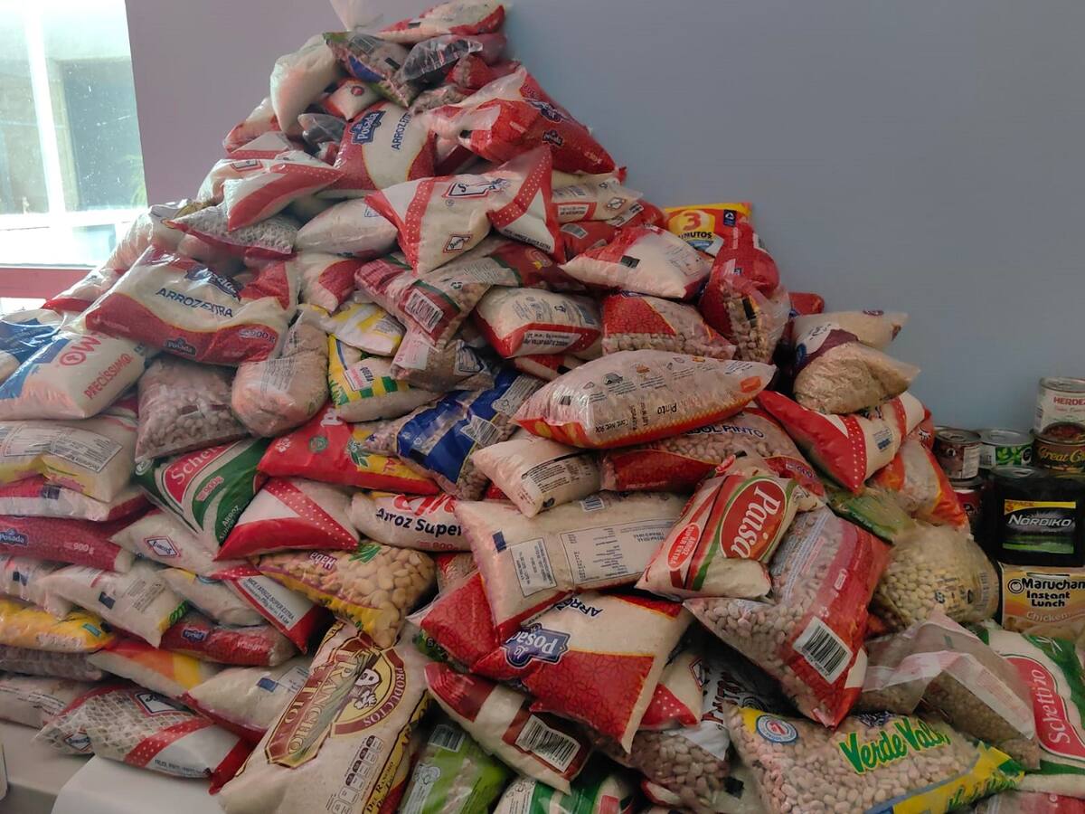 La Asociación Civil Agtagama, que atiende a adultos mayores que se encontraban en situación de calle, recibieron alimentos no perecederos y artículos de limpieza.