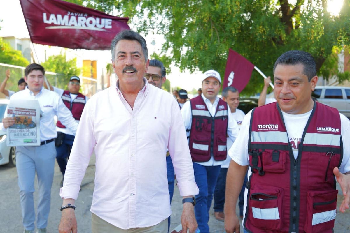 Familias de la Nuevo Hermosillo dialogan con Javier Lamarque