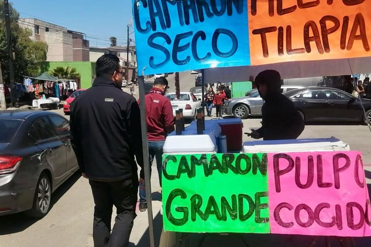 Supervisan la venta de productos del mar en vía pública