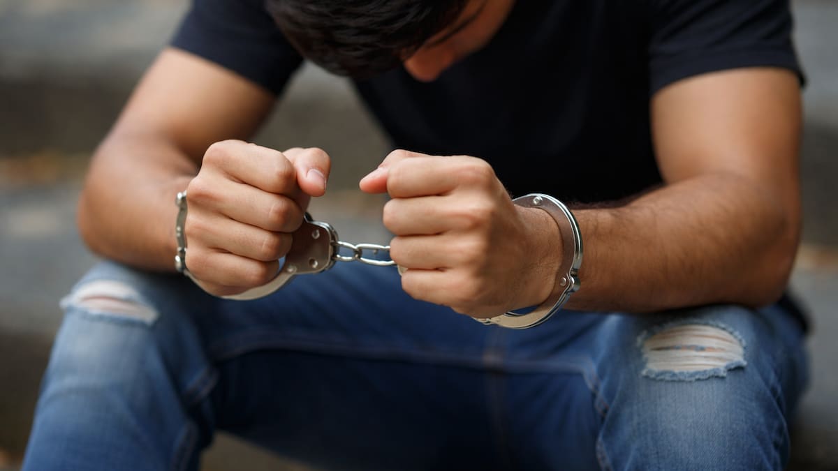 Llaman a revisar modelo de justicia para adolescentes ante alza en delitos graves