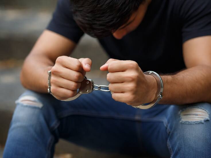 Llaman a revisar modelo de justicia para adolescentes ante alza en delitos graves