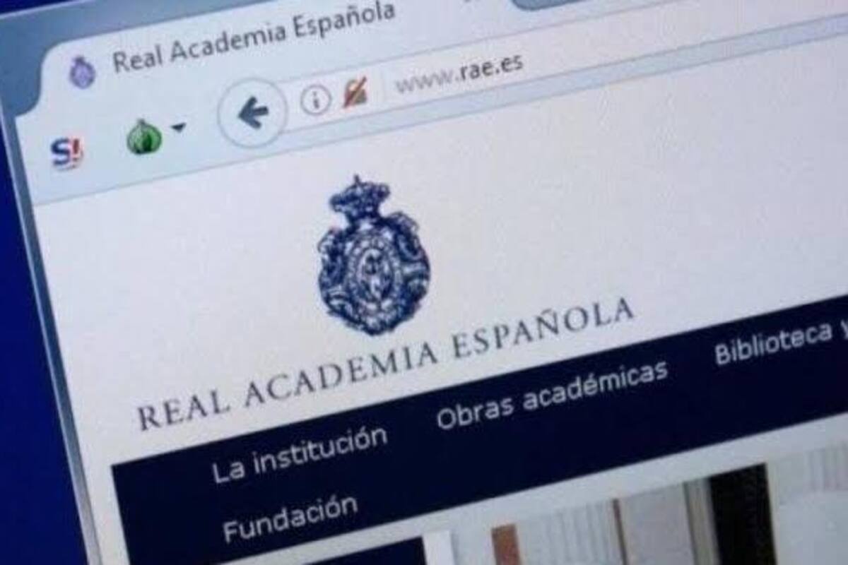 RAE reconoce expresiones "subir arriba" y "bajar abajo"