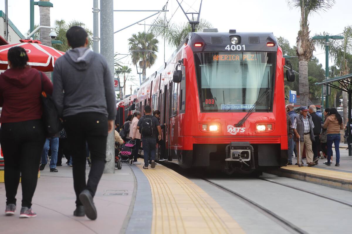 Buscan que Trolley de SD pueda cruzar pasajeros a Tijuana