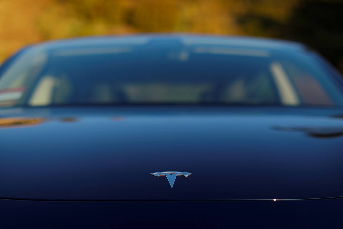 Foto de archivo. Un auto Tesla Model 3 del 2018 en una foto tomada en Cardiff, California, EEUU, el 1 de junio de 2018. REUTERS/Mike Blake/