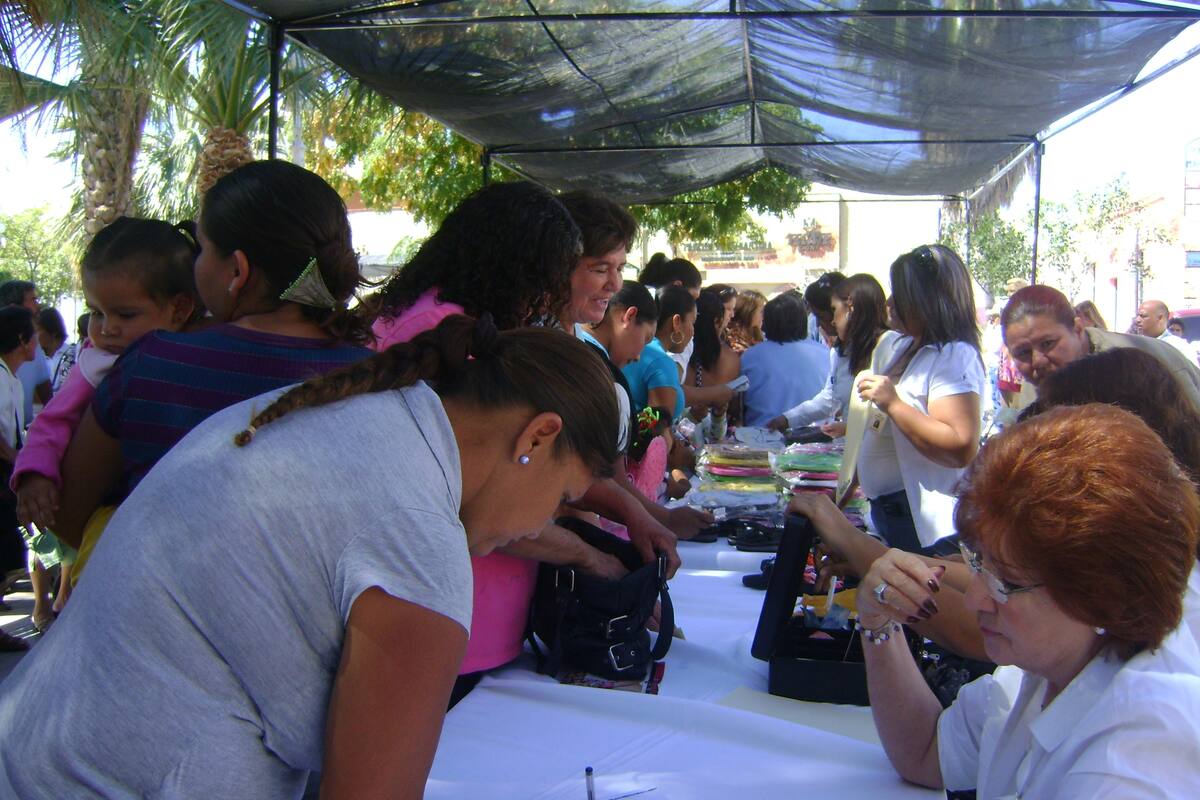 Mujeres mexicanas perciben menos salario que los hombres pese a su lucha: STPS