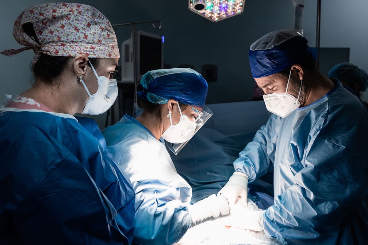 ¿Buscas realizarte una cirugía o necesitas dinero para un tratamiento médico? Este es el programa social de CDMX que te da hasta 10 mil pesos