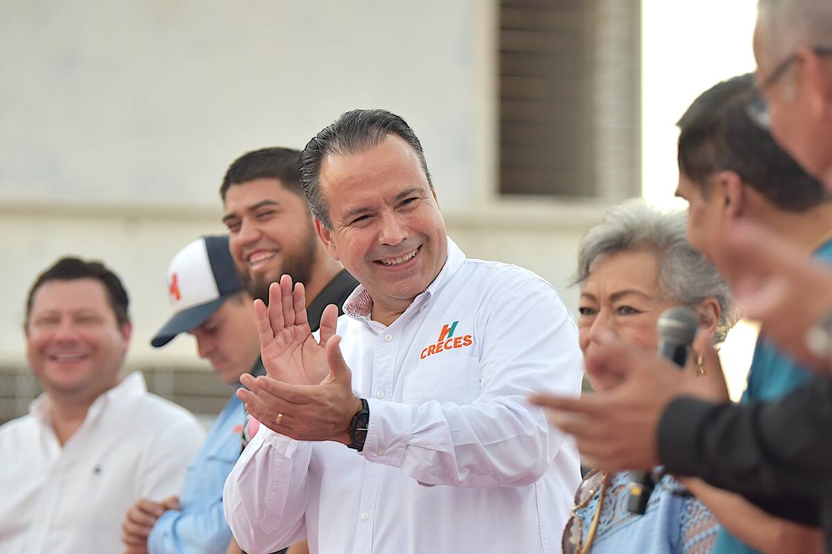 Entrega “Toño” rehabilitación de cancha en colonia Fovissste