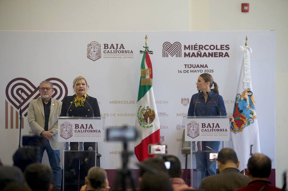 La fiscal general del Estado, María Elena Andrade Ramírez, durante la conferencia mañanera en Tijuana. Foto: Gustavo Suárez