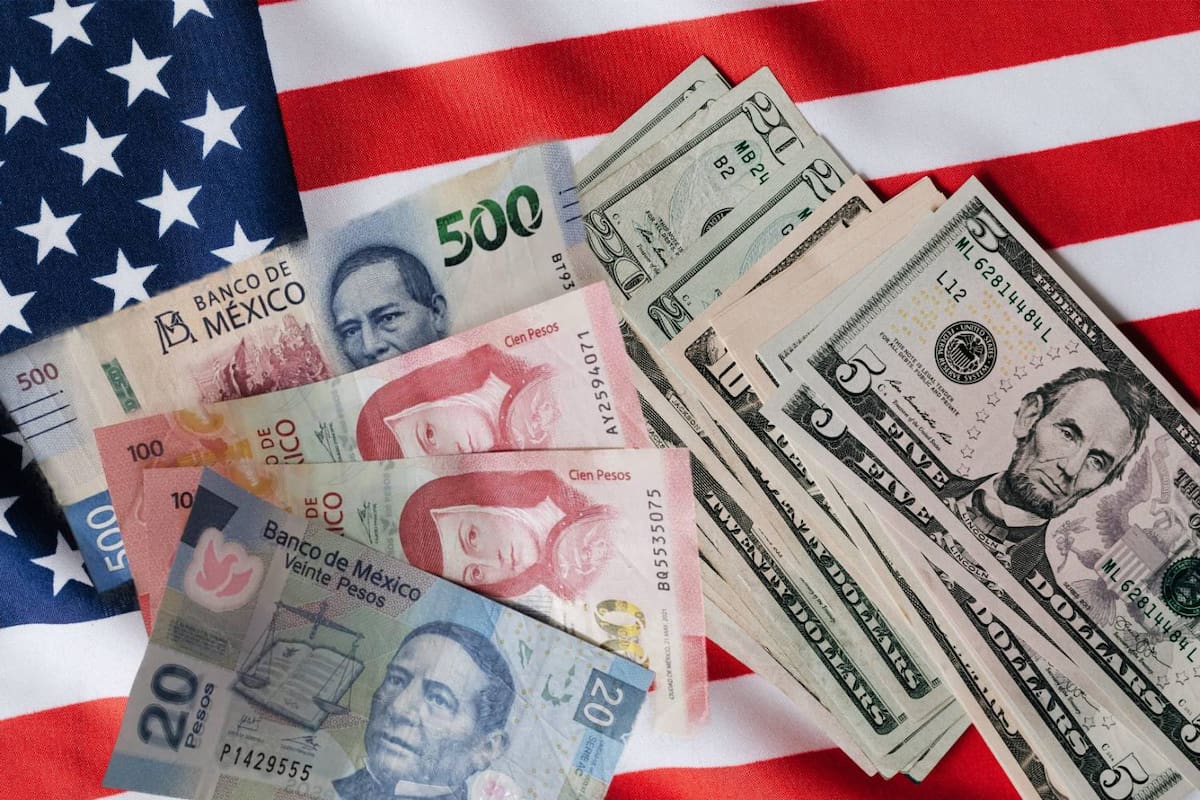 El peso gana terreno frente al dólar y así cotiza el tipo de cambio este sábado 2 de mayo de 2026