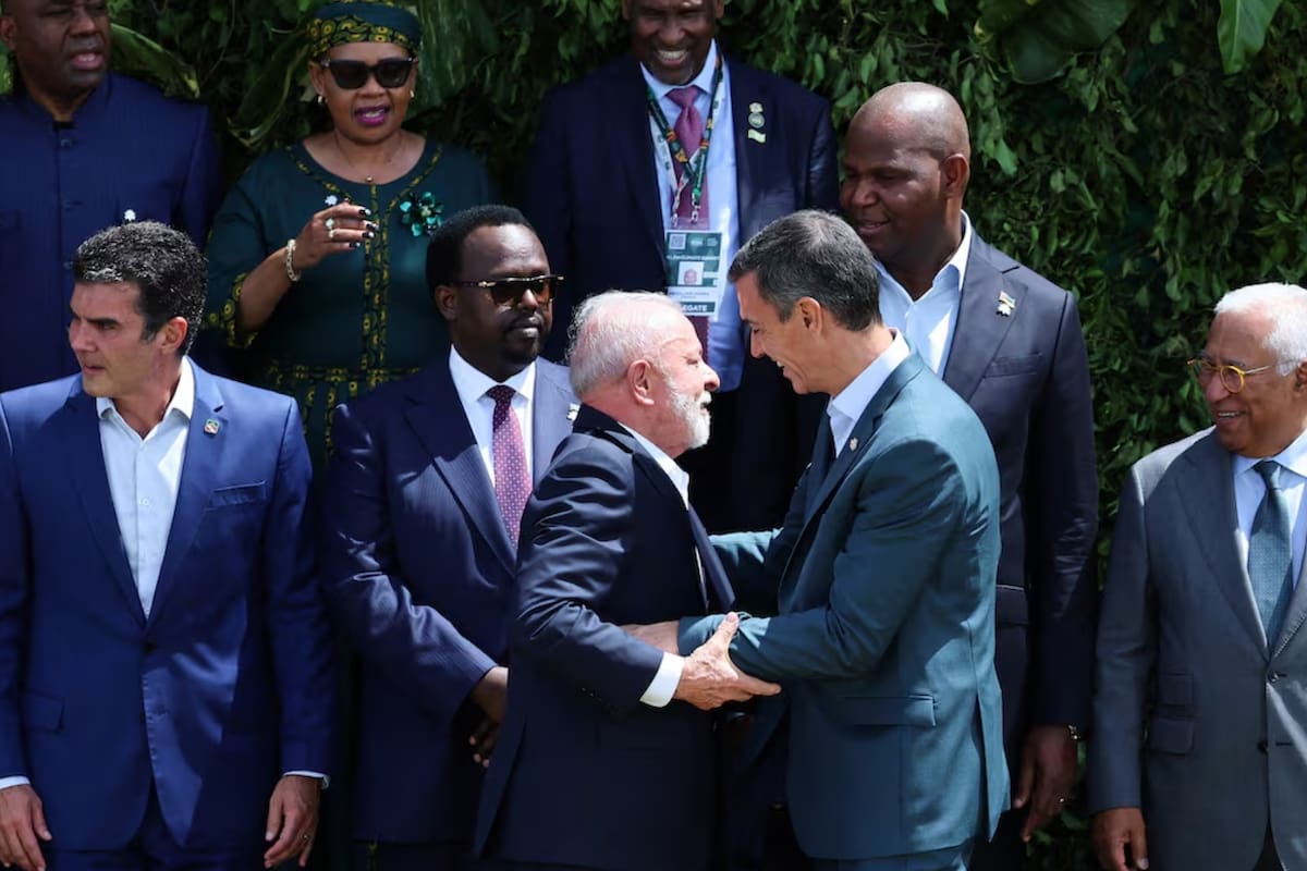 Lula y Sánchez lideran en Barcelona una cumbre de 20 países que desafía la ola reaccionaria y el unilateralismo de Trump sin nombrarlo: “Mientras otros abren heridas, nosotros queremos cerrarlas”