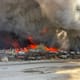Fuera de control incendio en yonke federal de Ensenada