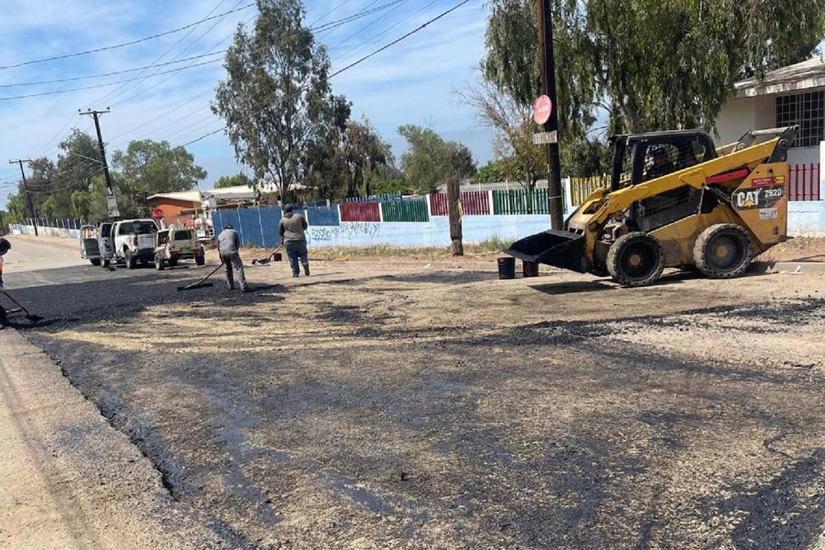 Vecinos de la colonia Morelos que organizaron kermés para reparar baches logran respuesta de autoridades en Rosarito
