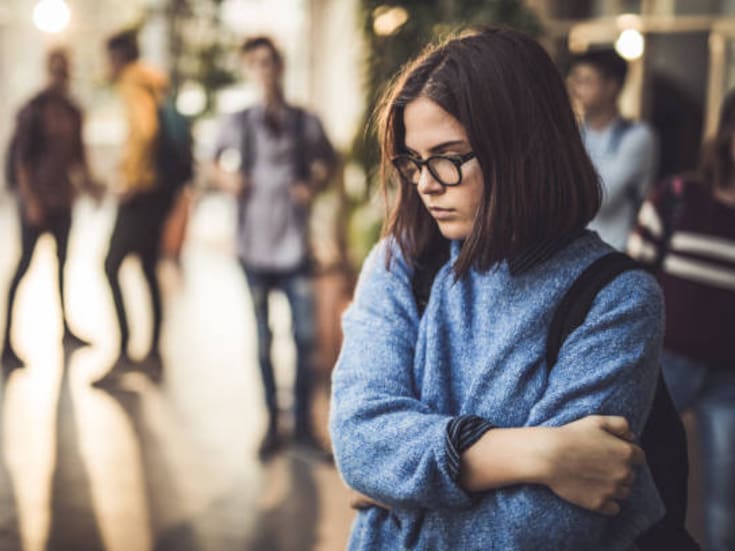 Autolesiones en adolescentes: cómo detectar señales de alerta y prevenirlas desde la escuela y el hogar