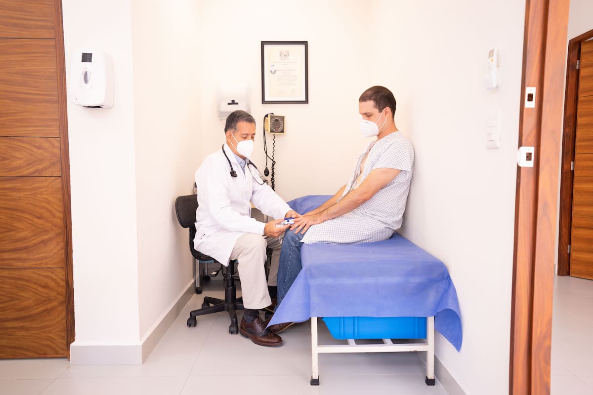 A pesar de los altos costos, el flujo de pacientes hacia el sector privado no se detiene. | Pexesl