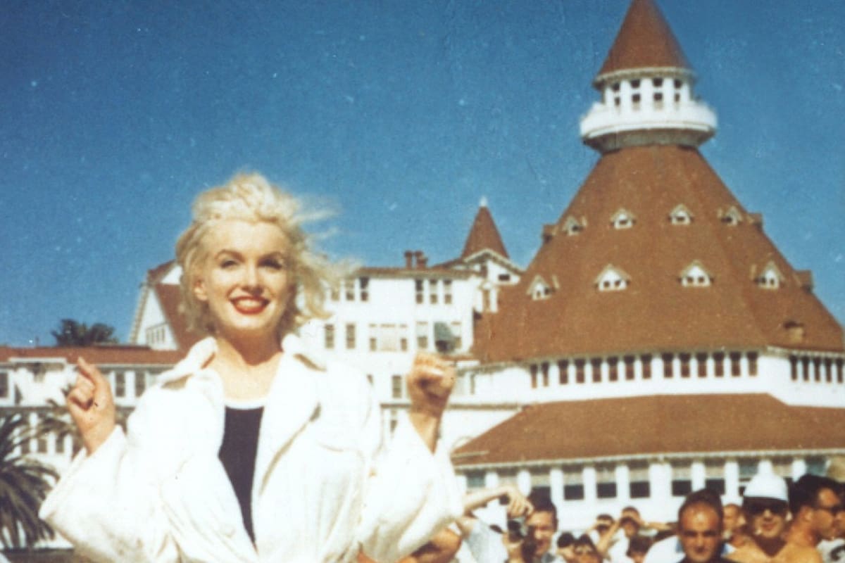 Hotel Coronado en San Diego tiene exposición sobre Marilyn Monroe