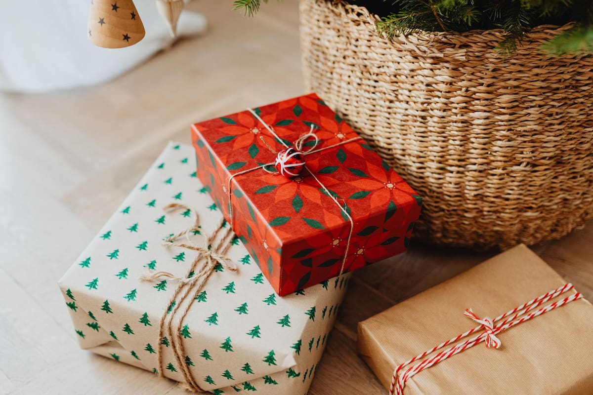 5 ideas de regalos de Navidad económicos y originales para el intercambio en la oficina