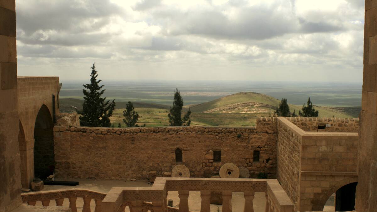 En la antigua Mesopotamia sentían el amor en los pies: Esto revelan arqueólogos al descifrar textos
