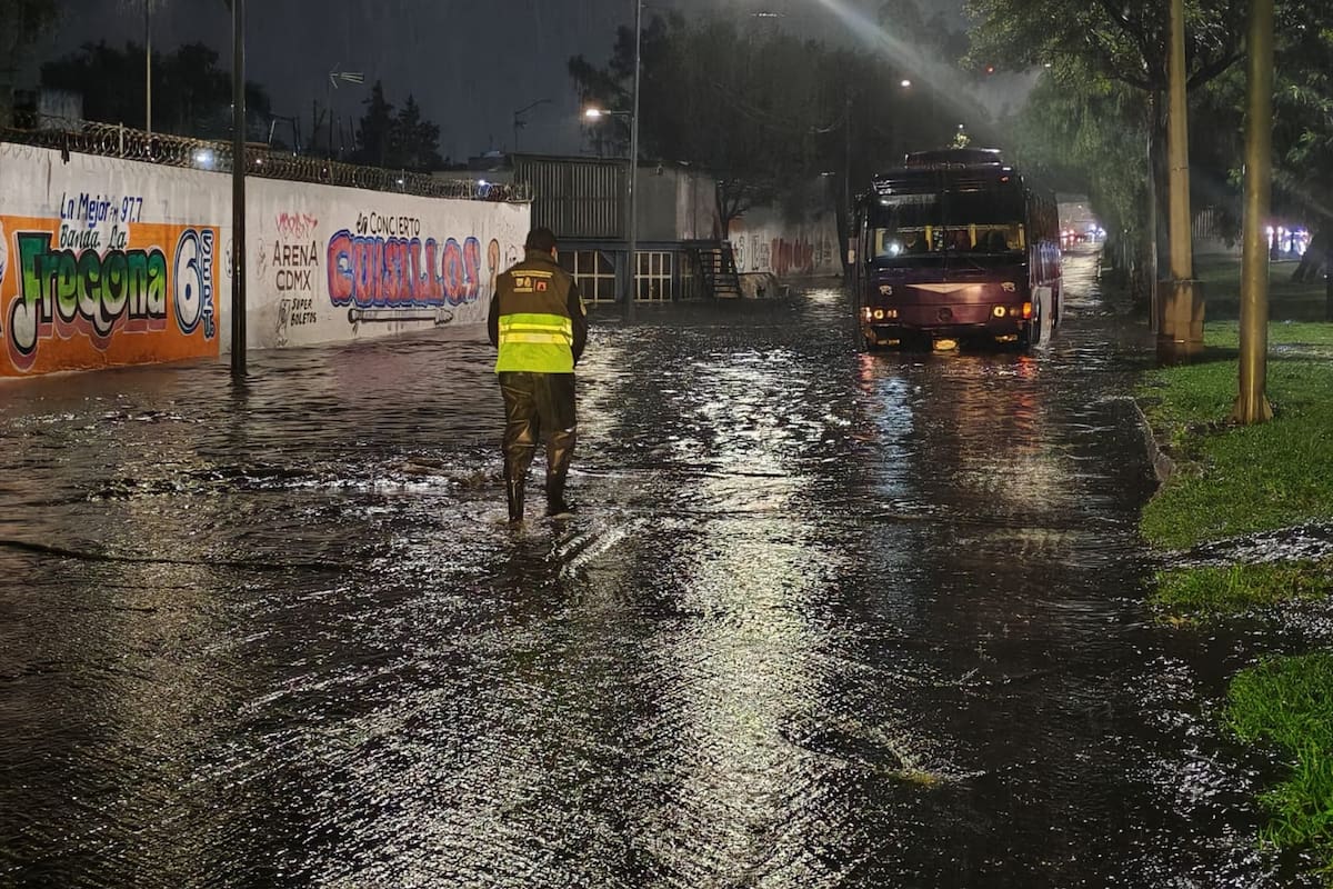 Lluvias intensas paralizan la CDMX: inundaciones y caos vial en 16 alcaldías