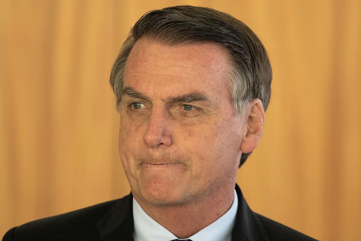 Uso de tobillera electrónica, una de las medidas que ya cumple el expresidente de Brasil Jair Bolsonaro en medio de juicio en su contra