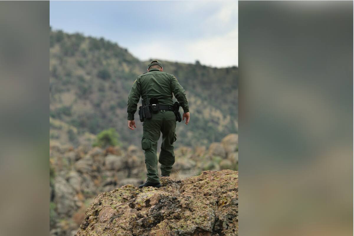 Abandonados para morir; rescatan a dos bebés en el desierto de Arizona; uno ya no respondía