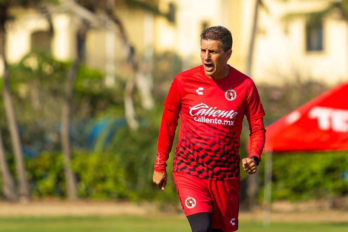 Valiño busca sacar a Xolos de su peor crisis