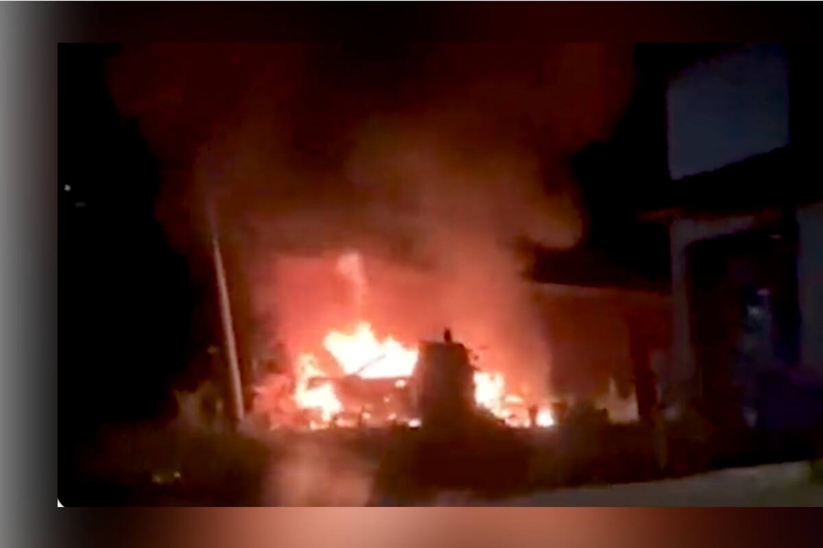 VIDEO: Hallan a dos calcinados tras ola de enfrentamientos en Uruapan, Michoacán