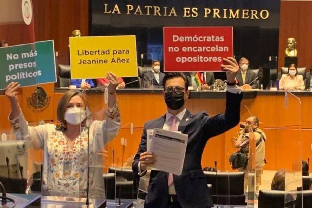 Pide Xóchitl Gálvez liberar a Jeanine Añez en Senado ante presidente de Bolivia
