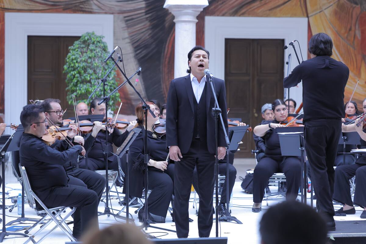 La voz del tenor Jesús León engalanó las Fiestas del Pitic en marzo de este año.