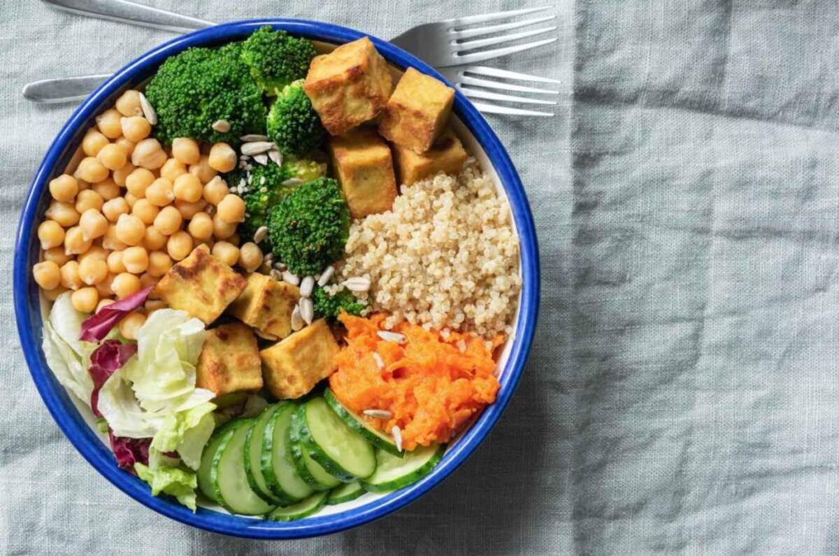 Revuelto de tofu con vegetales