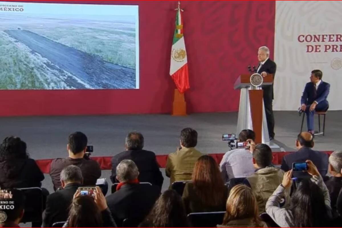 Muestra AMLO avances en aeropuerto de Santa Lucía
